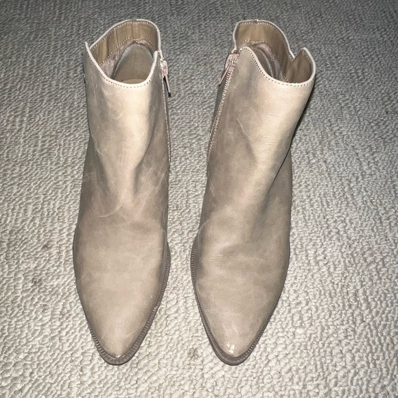 American Eagle Size 10 Greyish-Beige Stylish Boots - Picture 4 of 4